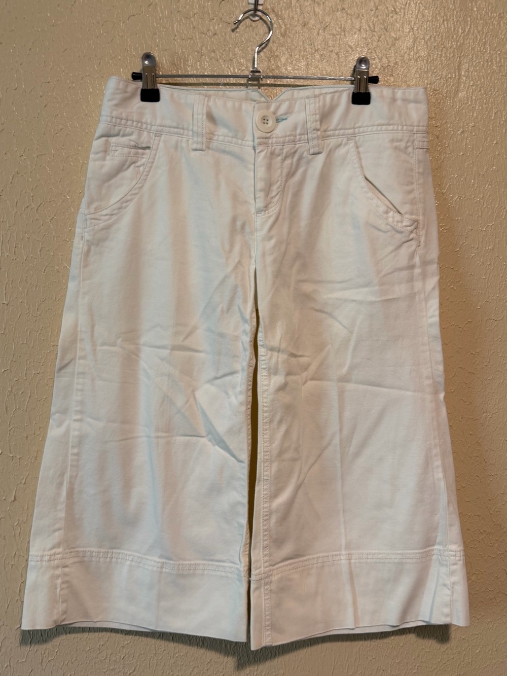 Vintage‎ American Eagle Low Rise  Bermuda Short Size 4 Off White Wide leg